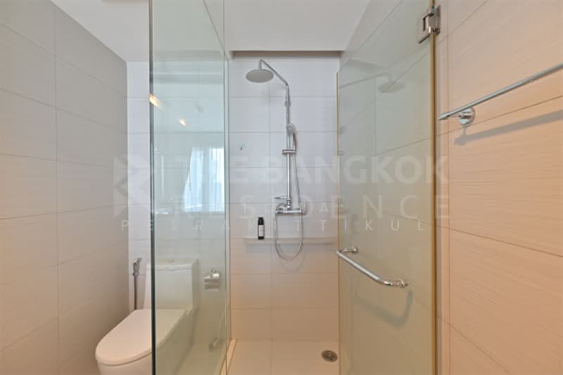 Siri At Sukhumvit, Bangkok, 902 Sukhumvit Road, Phra Kanong, Khlong Toei, Bangkok, 1 Bedroom, 51 sqm, Condo For Rent, by Nicha Peerakittikul, 500314461 - DDproperty.com