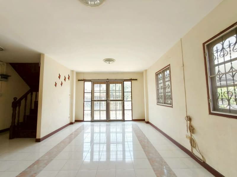 Lake Garden Villa : หมู่บ้านเลคการ์เด้นวิลล่า, กรุงเทพ, 171 ถนน ขุมทอง-ลำต้อยติ่ง, ขุมทอง, ลาดกระบัง, กรุงเทพ, 280 ตร.ม., บ้านเดี่ยว ขาย, โดย ชนะชาติ นนท์ตา, 500314526 - DDproperty.com