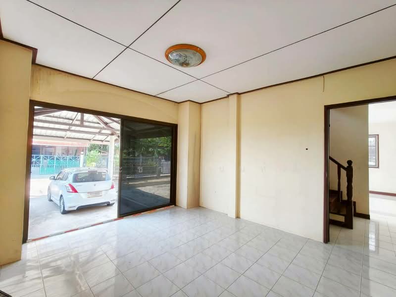 Lake Garden Villa, Bangkok, 171 Khumthong - Lam Toi Ting Road, Khum Thong, Lat Krabang, Bangkok, 3 Bedrooms, 280 sqm, Single Detached House For Sale, by ชนะชาติ นนท์ตา, 500314526 - DDproperty.com
