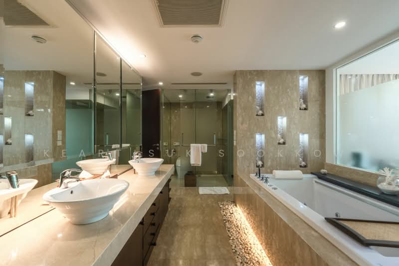 Royal Phuket Marina, Phuket, Thep Krasattri Road, Ko Kaeo, Muang Phuket, Phuket, 5 Bedrooms, 870 sqm, Condo For Sale, by Keartisuk Sookkow, 500314537 - DDproperty.com