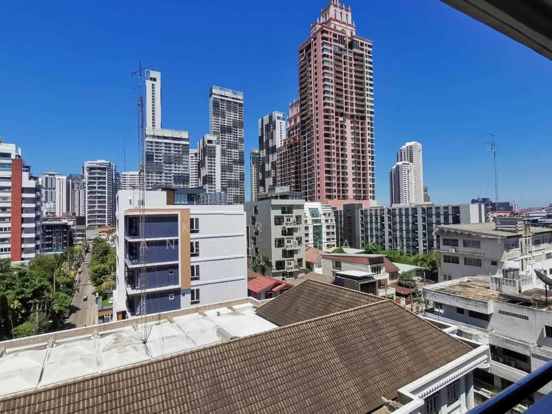 Y.O. Place, Bangkok, 223 Soi Sai Nam Thip 2, Khlong Toei, Bangkok, 1 Bedroom, 58 sqm, Apartment For Rent, by Keerati  Wangrujirakul, 500314562 - DDproperty.com