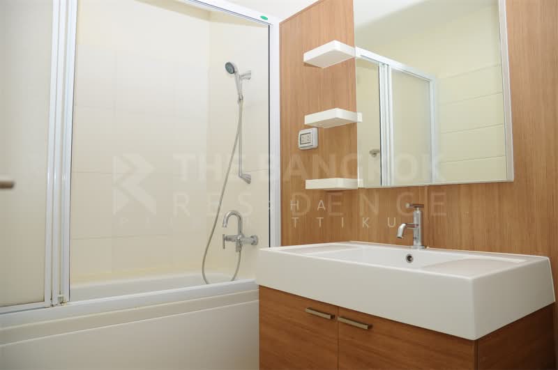 Q House Condo Sathorn, Bangkok, Thonburi Road, Khlong Ton Sai, Khlong San, Bangkok, 2 Bedrooms, 72 sqm, Condo For Rent, by Nicha Peerakittikul, 500314614 - DDproperty.com