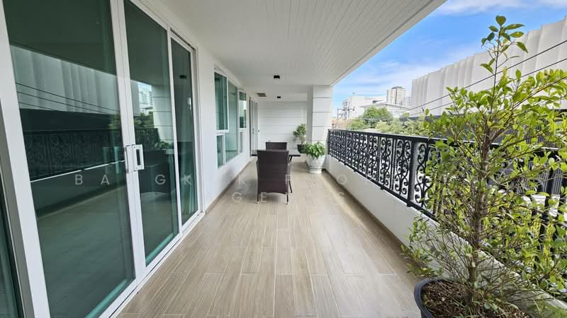 GM Residence, Bangkok, Soi Ekkamai 18, Khlong Tan Nua, Watthana, Bangkok, 2 Bedrooms, 111 sqm, Condo For Rent, by BANGKOK PROPERTY AGENTS, 500314659 - DDproperty.com