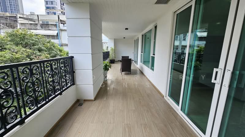 GM Residence, Bangkok, Soi Ekkamai 18, Khlong Tan Nua, Watthana, Bangkok, 2 Bedrooms, 111 sqm, Condo For Rent, by BANGKOK PROPERTY AGENTS, 500314659 - DDproperty.com
