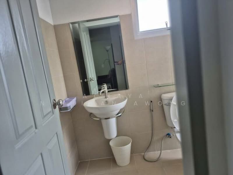 Supalai Park Ekkamai-Thonglor, Bangkok, Petchaburi Road, Bang Kapi, Huai Khwang, Bangkok, 2 Bedrooms, 70 sqm, Condo For Rent, by Achaya Nithipanyawong, 500314823 - DDproperty.com