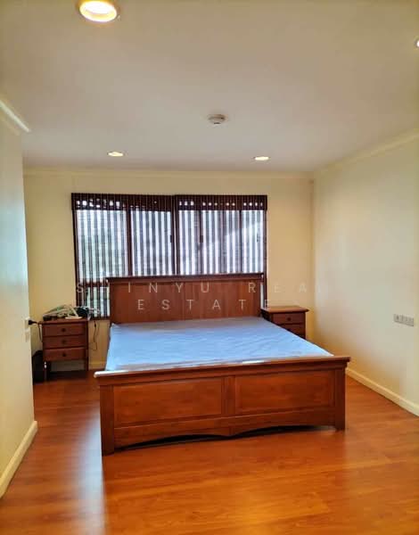 Lumpini Suite Ratchada-Rama 3, Bangkok, Soi Naradhiwat Rajanagarindra 30, Chong Nonsi, Yan Nawa, Bangkok, 3 Bedrooms, 109 sqm, Condo For Sale, by Shinyu Real Estate, 500314830 - DDproperty.com