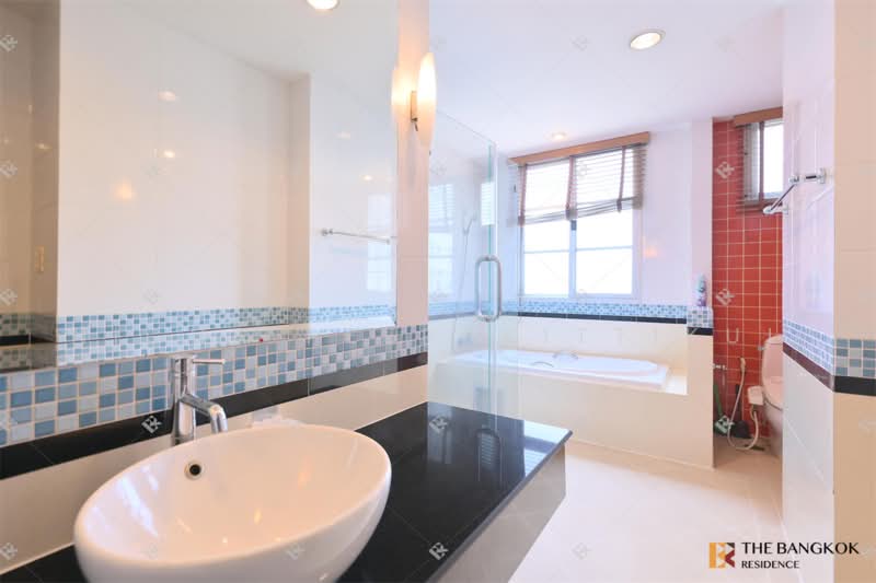 Citi Smart Sukhumvit 18, Bangkok, 366 Soi Sukhumvit 18, Sukhumvit Road, Khlong Toei, Bangkok, 3 Bedrooms, 117 sqm, Condo For Rent, by Nicha Peerakittikul, 500314897 - DDproperty.com