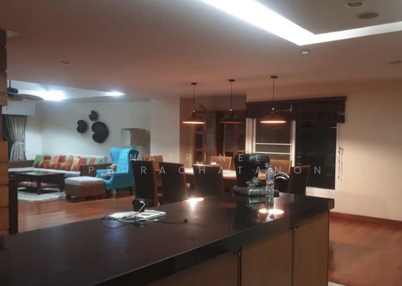 PB Penthouse 2, Bangkok, 279/1-28 Soi Meesuwan 3 Yak 3, Phra Kanong Nua, Watthana, Bangkok, 2 Bedrooms, 141 sqm, Condo For Sale, by Natrinee Aphirachatanon, 500314925 - DDproperty.com