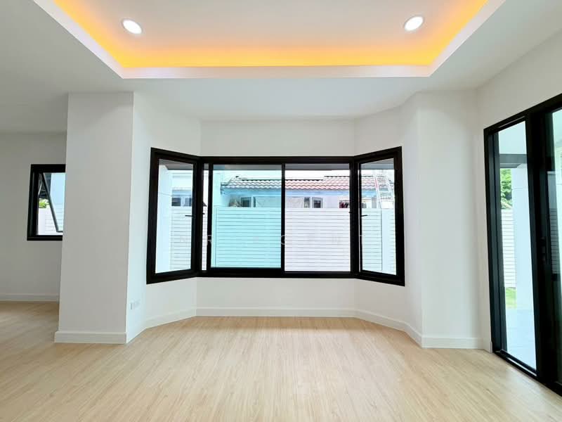 BAAN RATANAVALAI, Bangkok, Don Mueang, Bangkok, 3 Bedrooms, 135 sqm, Semi-Detached House (Twin House) For Sale, by NR AGENT, 500315099 - DDproperty.com