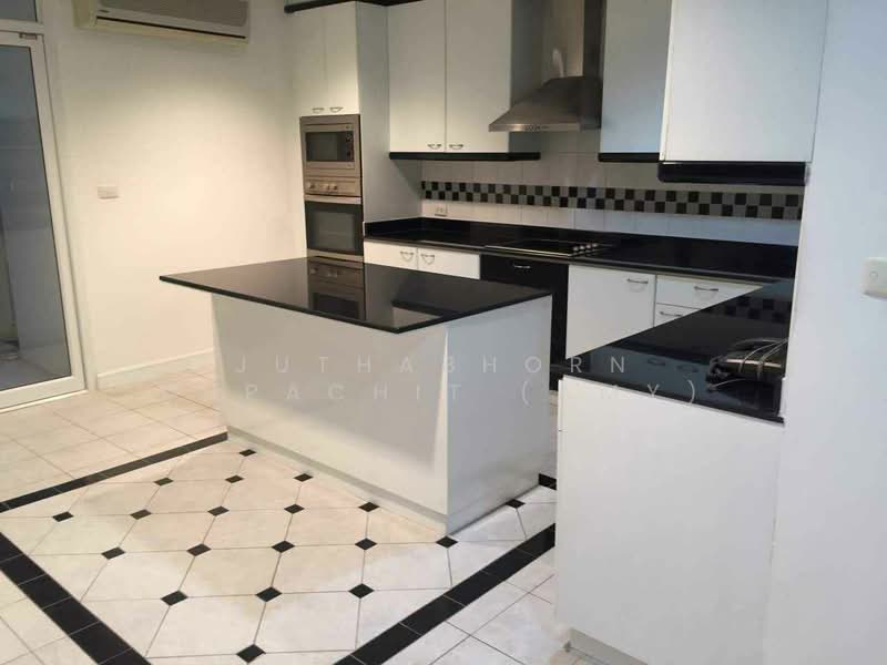 Kallista Mansion, Bangkok, 64 Soi Sukhumvit 11, Khlongtoei Nua, Watthana, Bangkok, 3 Bedrooms, 315 sqm, Condo For Rent, by Juthabhorn Uppachit (Amy), 500315128 - DDproperty.com
