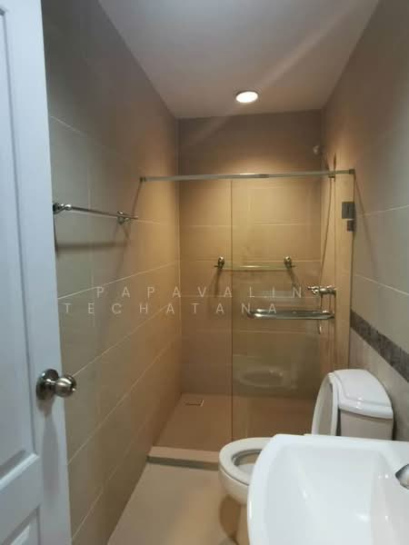 The Crest Phahonyothin 11, Bangkok, Soi Phaholyothin 11 Phaholyothin Road, Samsen Nai, Phaya Thai, Bangkok, 2 Bedrooms, 54 sqm, Condo For Rent, by Papavalin Techatanaphuwit, 500315225 - DDproperty.com