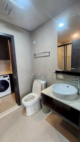 XT Huaikhwang, Bangkok, 244 Ratchadaphisek Road, Huai Khwang, Bangkok, 1 Bedroom, 35 sqm, Condo For Rent, by Chirattiya Lakkham, 500315227 - DDproperty.com