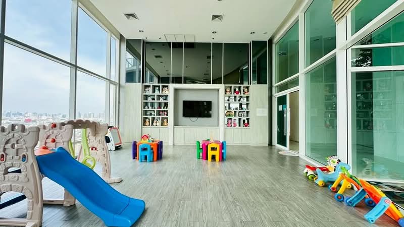 Menam Residences, Bangkok, 2088 Charoenkrung Road, Wat Prayakrai, Bang Kho Laem, Bangkok, 3 Bedrooms, 160 sqm, Condo For Rent, by Chirattiya Lakkham, 500315237 - DDproperty.com