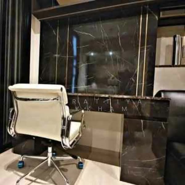Life Asoke, Bangkok, Asoke-Dindang Road, Bang Kapi, Huai Khwang, Bangkok, 1 Bedroom, 35 sqm, Condo For Rent, by Chirattiya Lakkham, 500315239 - DDproperty.com