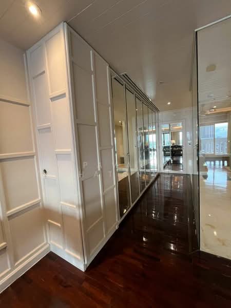 State Tower, Bangkok, 1055 Silom Road, Silom, Bang Rak, Bangkok, 2 Bedrooms, 267 sqm, Condo For Rent, by Papavalin Techatanaphuwit, 500315260 - DDproperty.com