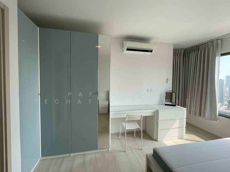 Life One Wireless, Bangkok, 1 Wireless Road, Lumphini, Pathum Wan, Bangkok, 2 Bedrooms, 63 sqm, Condo For Rent, by Papavalin Techatanaphuwit, 500315293 - DDproperty.com