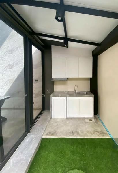 Ther Ladprao 93, Bangkok, Lat Phrao Road, Khlong Chaokhun Sing, Wang Thonglang, Bangkok, 3 Bedrooms, 223 sqm, Townhouse For Rent, by NTG Property House Co.,Ltd., 500315314 - DDproperty.com