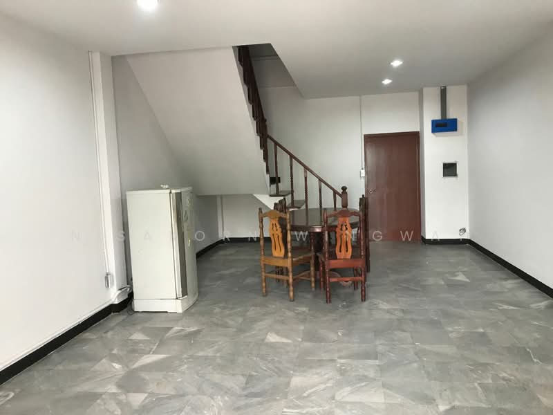 ทาวน์เฮ้าส์ 4-ห้องนอน, กรุงเทพ, ลาดยาว, จตุจักร, กรุงเทพ, 330 ตร.ม., ทาวน์เฮ้าส์ ให้เช่า, โดย Nisakorn Wingwat, 500315343 - DDproperty.com