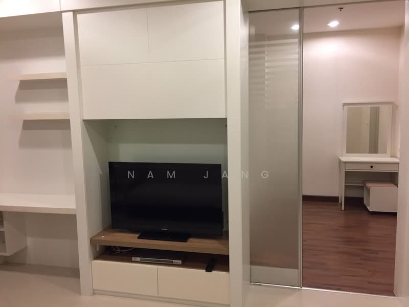 Q House Condo Sathorn, Bangkok, Thonburi Road, Khlong Ton Sai, Khlong San, Bangkok, 1 Bedroom, 42 sqm, Condo For Rent, by nam jang, 500315344 - DDproperty.com