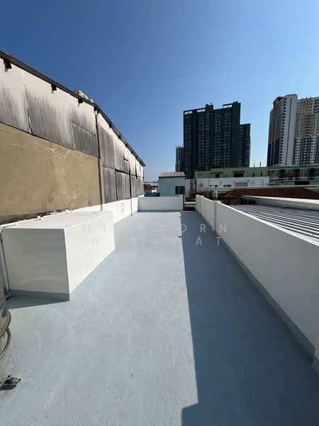 4-BR Townhouse, Bangkok, Khlong Ton Sai, Khlong San, Bangkok, 4 Bedrooms, 200 sqm, Townhouse For Rent, by Nisakorn Wingwat, 500315355 - DDproperty.com