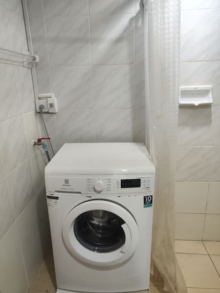 Omni Tower Sukhumvit Nana, Bangkok, 69 Sukhumvit 4 Alley, Khlong Toei, Bangkok, Studio, 32 sqm, Condo For Sale, by kiat S., 500315359 - DDproperty.com