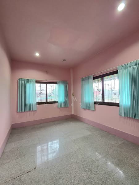 ปากช่อง, Nakhon Ratchasima, Pak Chong, Nakhon Ratchasima, , 450 sqm, Warehouse/Factory For Sale, by Nipawan Thurasuk, 500315398 - DDproperty.com