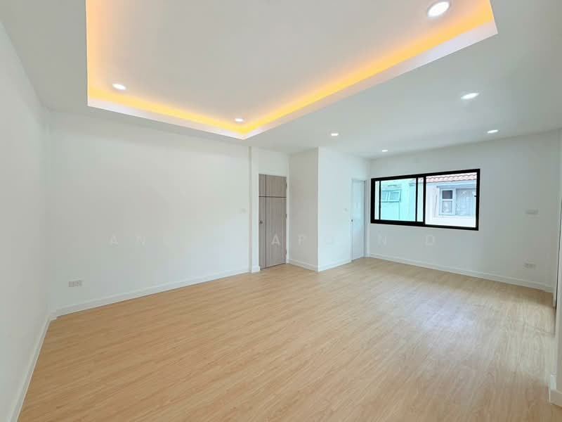 รัตนาวลัย, Bangkok, Sanam Bin, Don Mueang, Bangkok, 3 Bedrooms, 130 sqm, Semi-Detached House (Twin House) For Sale, by Angsanaporn D, 500315405 - DDproperty.com