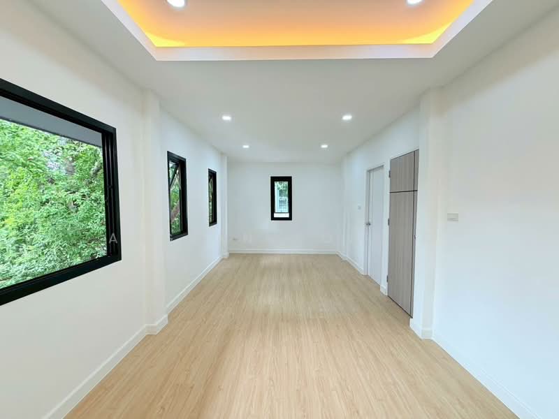 รัตนาวลัย, Bangkok, Sanam Bin, Don Mueang, Bangkok, 3 Bedrooms, 130 sqm, Semi-Detached House (Twin House) For Sale, by Angsanaporn D, 500315405 - DDproperty.com