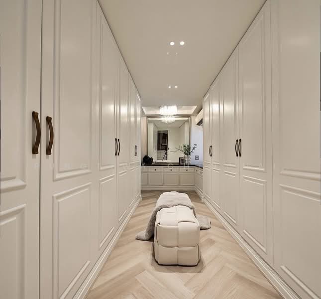 Ultra - Luxury House with Private Pool for Sale in Ekkamai soi 22 Sukhumvit 63, Bangkok, Khlongtoei Nua, Watthana, Bangkok, 4 Bedrooms, 500 sqm, Villa For Sale, by Rungtiwa Chinchai, 500315455 - DDproperty.com