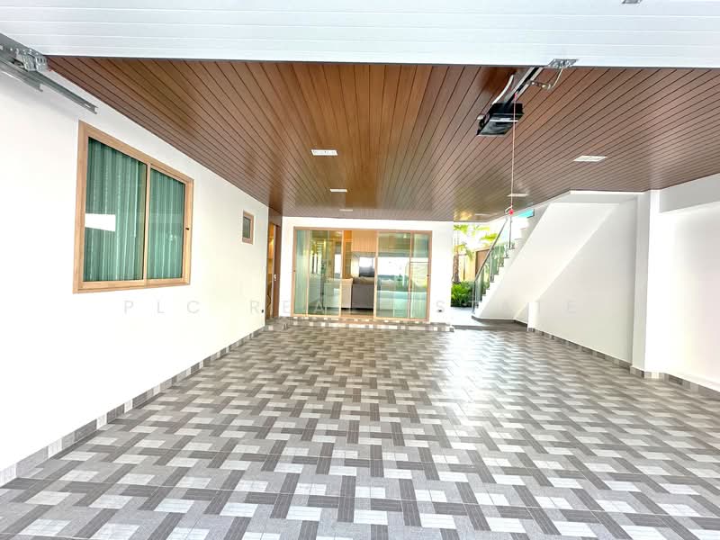 Luxury Pool Villa for Sale Thung Klom Tan Man, Chon Buri (Pattaya), Bang Lamung, Bang Lamung (Pattaya), Chon Buri (Pattaya), 4 Bedrooms, 429 sqm, Villa For Sale, by PLC real estate, 500315480 - DDproperty.com