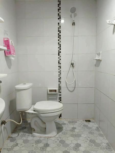 ให้เช่าทาวน์โฮม ม.ลลิล ใกล้แยกวังตาผิน ปลวกแดง ระยอง, Rayong, Mapyangphon, Pluak Daeng, Rayong, 3 Bedrooms, 65 sqm, Townhouse For Rent, by Dusit Saengfa, 500315501 - DDproperty.com