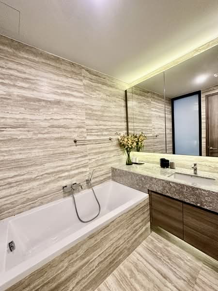 Celes Asoke, Bangkok, 8-10 Sukhumvit 21, Khlongtoei Nua, Watthana, Bangkok, 2 Bedrooms, 70 sqm, Condo For Rent, by Luka Mocnik, 500315516 - DDproperty.com