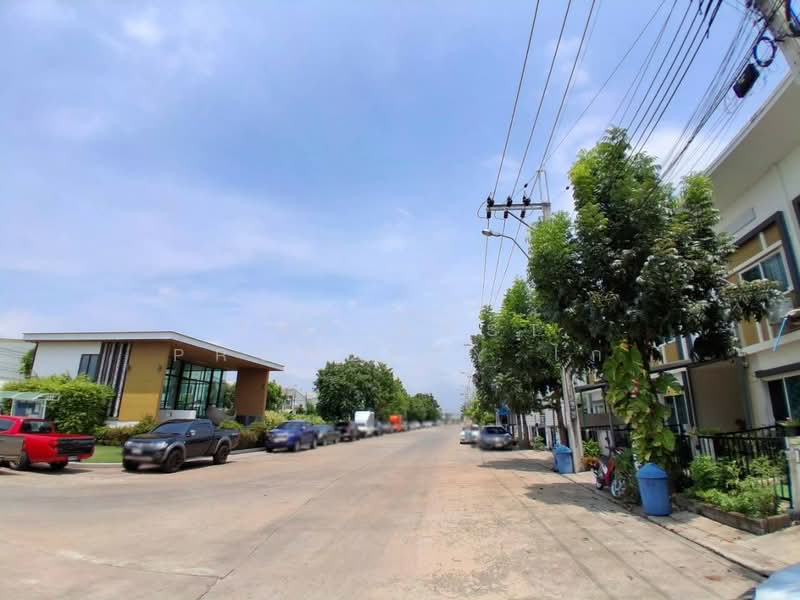ลลิลทาวน์ ไลโอ บลิสซ์ เทพารักษ์ - บางบ่อ Lalin Town Lio BLISS Theparak - Bangbo, สมุทรปราการ, ถนนบางบ่อ–คลองด่าน, บางเพรียง, บางบ่อ, สมุทรปราการ, 100 ตร.ม., ทาวน์เฮ้าส์ ขาย, โดย The Best Property ไก่, 500315558 - DDproperty.com