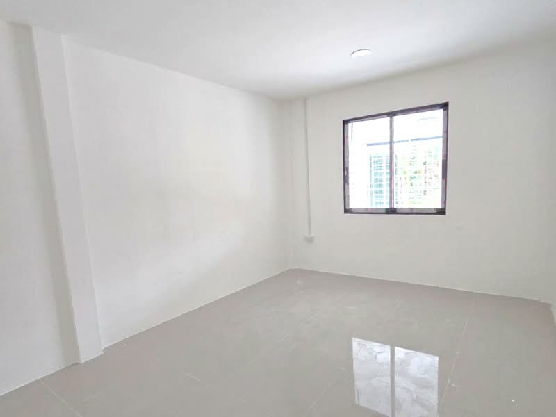 Townhouse for Sale East Pattaya Near Nong Ket Yai Market, Chon Buri (Pattaya), Bang Lamung, Bang Lamung (Pattaya), Chon Buri (Pattaya), 2 Bedrooms, 78 sqm, Semi-Detached House (Twin House) For Sale, by PLC real estate, 500315574 - DDproperty.com