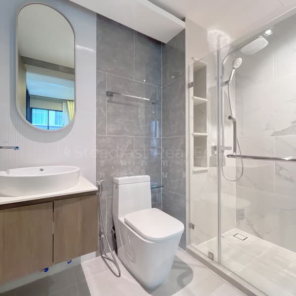 Lloyd Soonvijai-Thonglor, Bangkok, Soi Phetchaburi 47, Phetchaburi Road, Bang Kapi, Huai Khwang, Bangkok, 1 Bedroom, 26 sqm, Condo For Rent, by ธนภัทร ไทยจินดา, 500315596 - DDproperty.com