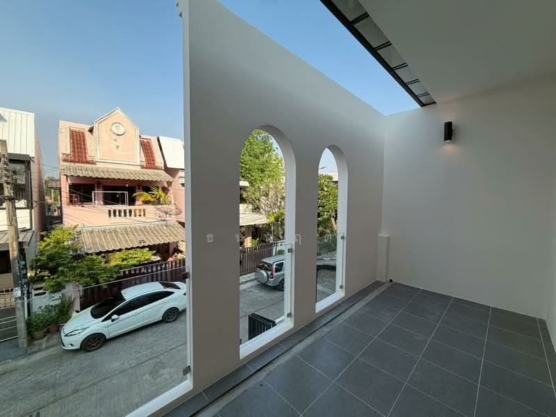🏡 ทาวน์เฮ้าส์ รีโนเวทใหม่ 30 ตร.วา ทำเลสวนผัก - ทุ่งมังกร 10 บ้านสวย พร้อมอยู่ เข้าออกได้หลายทาง ❤️, กรุงเทพ, ฉิมพลี, ตลิ่งชัน, กรุงเทพ, 120 ตร.ม., ทาวน์เฮ้าส์ ขาย, โดย ธนกฤต, 500315600 - DDproperty.com