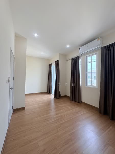 Golden Town Sathorn, Bangkok, Kanlapaphruek Road, Bangkhuntien, Chom Thong, Bangkok, 4 Bedrooms, 117 sqm, Townhouse For Rent, by NR AGENT, 500315644 - DDproperty.com