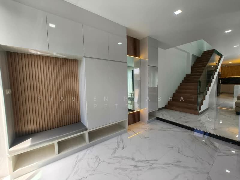 Central Park 4 Village : เซ็นทรัลปาร์ค 4 วิลเลจ, ชลบุรี, หนองปรือ, บางละมุง, ชลบุรี, 230 ตร.ม., วิลล่า ขาย, โดย Praveen Prabhat Peter, 500315650 - DDproperty.com