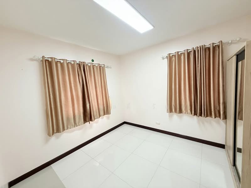 Pruksa Village 29, Pathum Thani, Khlong Sam, Khlong Luang, Pathum Thani, 3 Bedrooms, 180 sqm, Single Detached House For Sale, by เรียลตี้ วัน, 500315673 - DDproperty.com