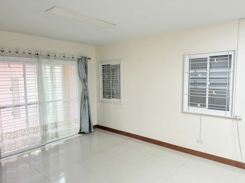 Pruksa Village 29, Pathum Thani, Khlong Sam, Khlong Luang, Pathum Thani, 3 Bedrooms, 180 sqm, Single Detached House For Sale, by เรียลตี้ วัน, 500315673 - DDproperty.com