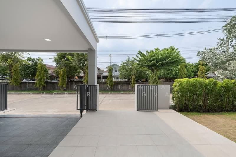 บ้านเดี่ยวรีโนเวท ทำเลลำลูกกา ใกล้มอเตอร์เวย์, Pathum Thani, Bung Kham Proi, Lam Luk Ka, Pathum Thani, 4 Bedrooms, 300 sqm, Single Detached House For Sale, by Laphatlada Amornruvengvanit, 500315675 - DDproperty.com