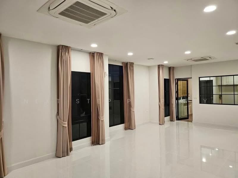 Nantawan Pinklao-Kanchana : นันทวัน ปิ่นเกล้า - กาญจนา, กรุงเทพ, 99 ถนนอัศวพิเชษฐ์, บางระมาด, ตลิ่งชัน, กรุงเทพ, 304 ตร.ม., บ้านเดี่ยว ให้เช่า, โดย Next step property, 500315687 - DDproperty.com