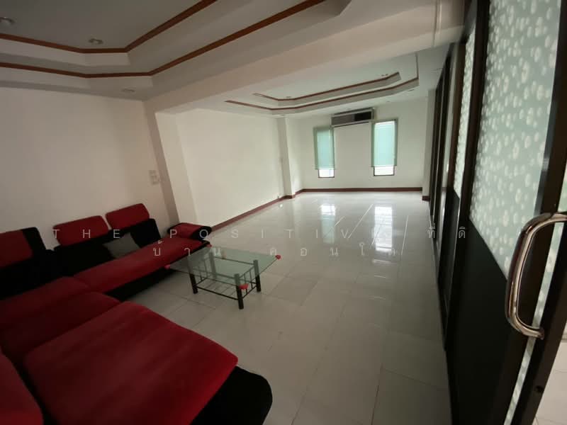 3-Storey Commercial Building (2 Connected Units) – Mae Jo, Chiang Mai, Nong Harn, San Sai, Chiang Mai, 3 Bedrooms, 180 sqm, Townhouse For Rent, by The Positive ที่ดิน บ้าน คอนโด, 500315726 - DDproperty.com