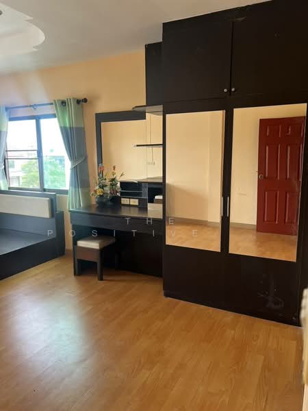 3-Storey Commercial Building (2 Connected Units) – Mae Jo, Chiang Mai, Nong Harn, San Sai, Chiang Mai, 3 Bedrooms, 180 sqm, Townhouse For Rent, by The Positive ที่ดิน บ้าน คอนโด, 500315726 - DDproperty.com
