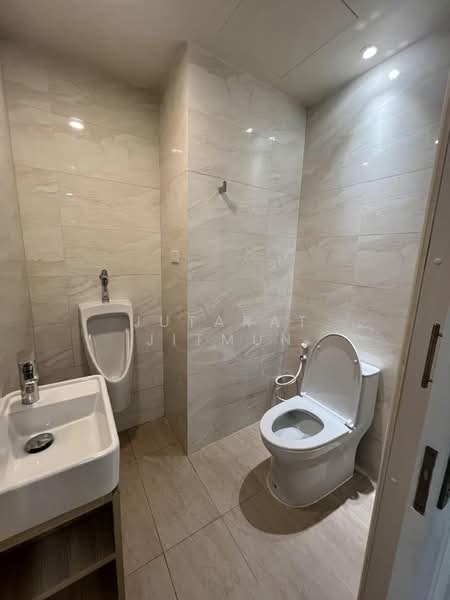 โฮมออฟฟิศ พระราม 9 ซอย 7 – ถนนทวีมิตร ใกล้แยก อสมท, Bangkok, Huai Khwang, Bangkok, 6 Bedrooms, 360 sqm, Townhouse For Rent, by Jutarat Jitmun, 500315752 - DDproperty.com