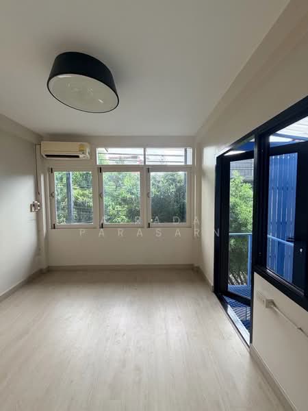 เอกมัย 12, Bangkok, Khlong Tan Nua, Watthana, Bangkok, , 70 sqm, Office Space For Rent, by Airada Parasarn, 500315758 - DDproperty.com