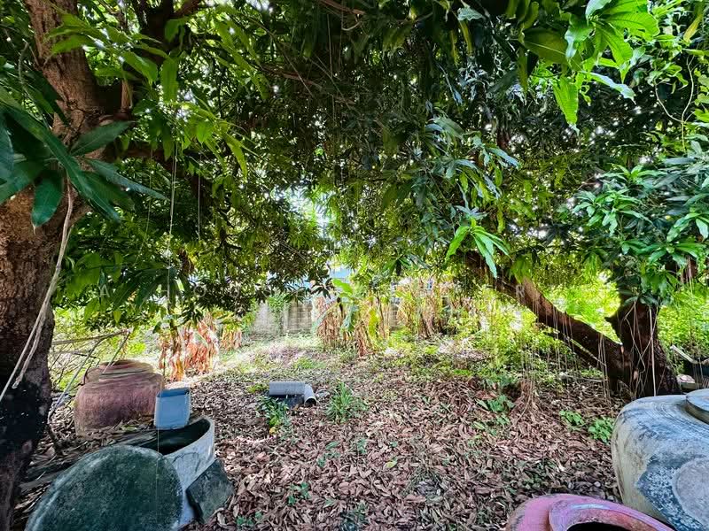 Beautiful land with existing buildings, Sriracha, Khao Taeng On, Chon Buri (Pattaya), Surasak, Si Racha, Chon Buri (Pattaya), , 1,152 sqm, Land For Sale, by A House Property Co.,Ltd., 500315770 - DDproperty.com