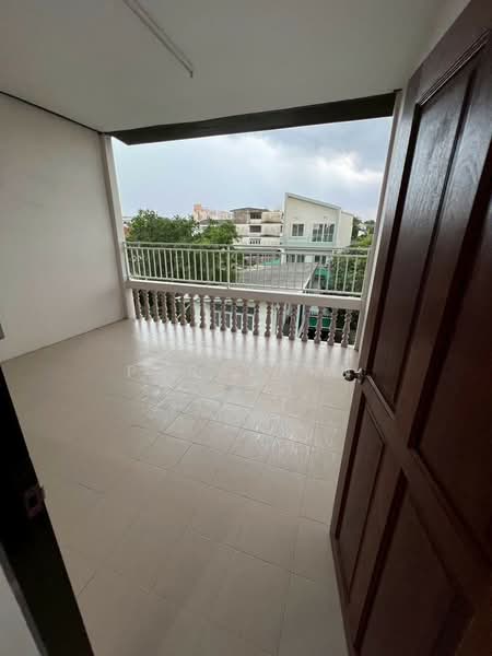 ซ.อ่อนนุช 20, Bangkok, Suan Luang, Bangkok, 2 Bedrooms, 90 sqm, Townhouse For Rent, by Airada Parasarn, 500315777 - DDproperty.com
