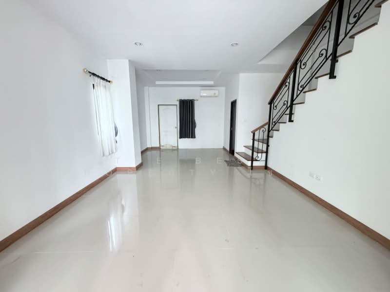 Arinsiri Country Hill, Chon Buri (Pattaya), Huai Kapi, Muang Chon Buri, Chon Buri (Pattaya), 3 Bedrooms, 100 sqm, Townhouse For Sale, by The Best Property ไข่นุ้ย, 500315796 - DDproperty.com