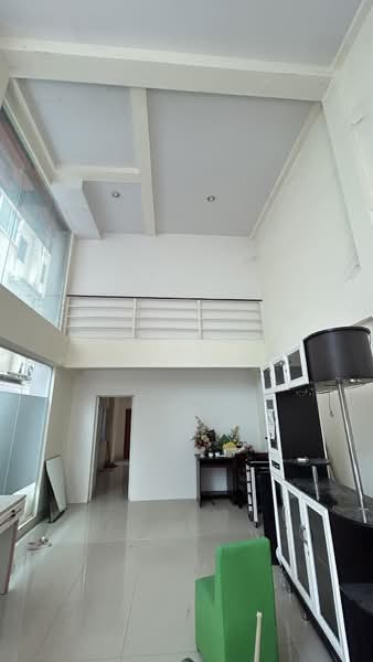 3.5-Storey Commercial Building in Chiang Mai Business Park (CBP), Chiang Mai, Nong Pa Krang, Muang Chiang Mai, Chiang Mai, , 204 sqm, Shophouse For Rent, by The Positive ที่ดิน บ้าน คอนโด, 500315802 - DDproperty.com